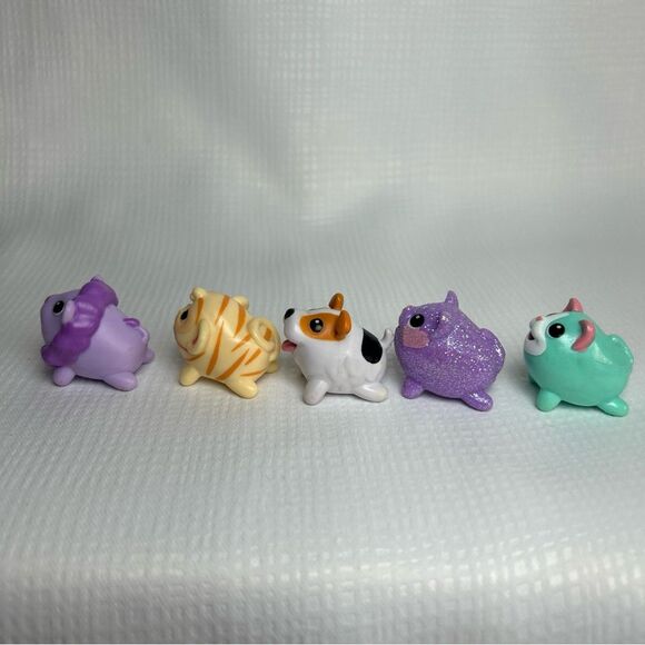 Spin Master Chubby Puppies & Friends 11 Mini Pets 1” Figure Toy Lot - Picture 5 of 9